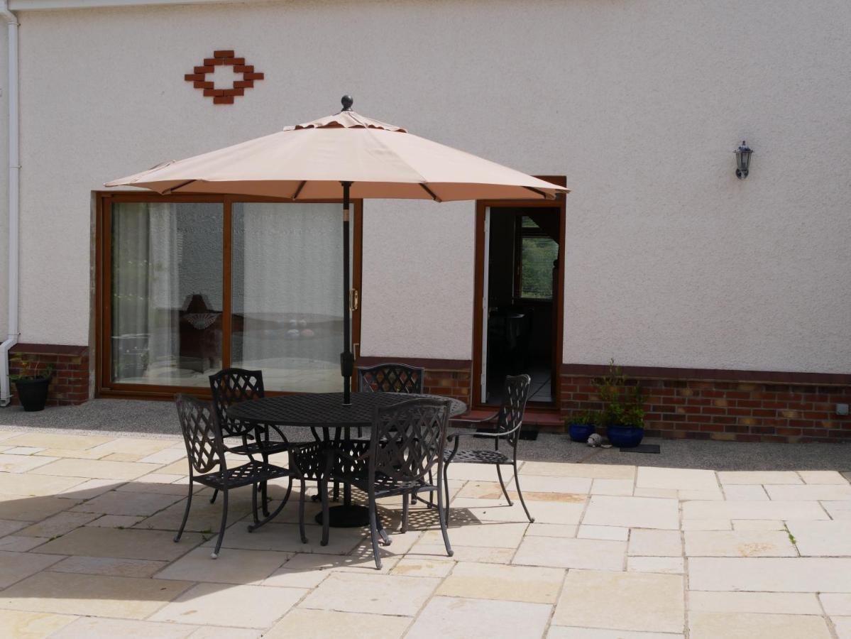 Penddaulwyn Uchaf Farm # Carmarthenshire Apartment Nantgaredig Екстериор снимка