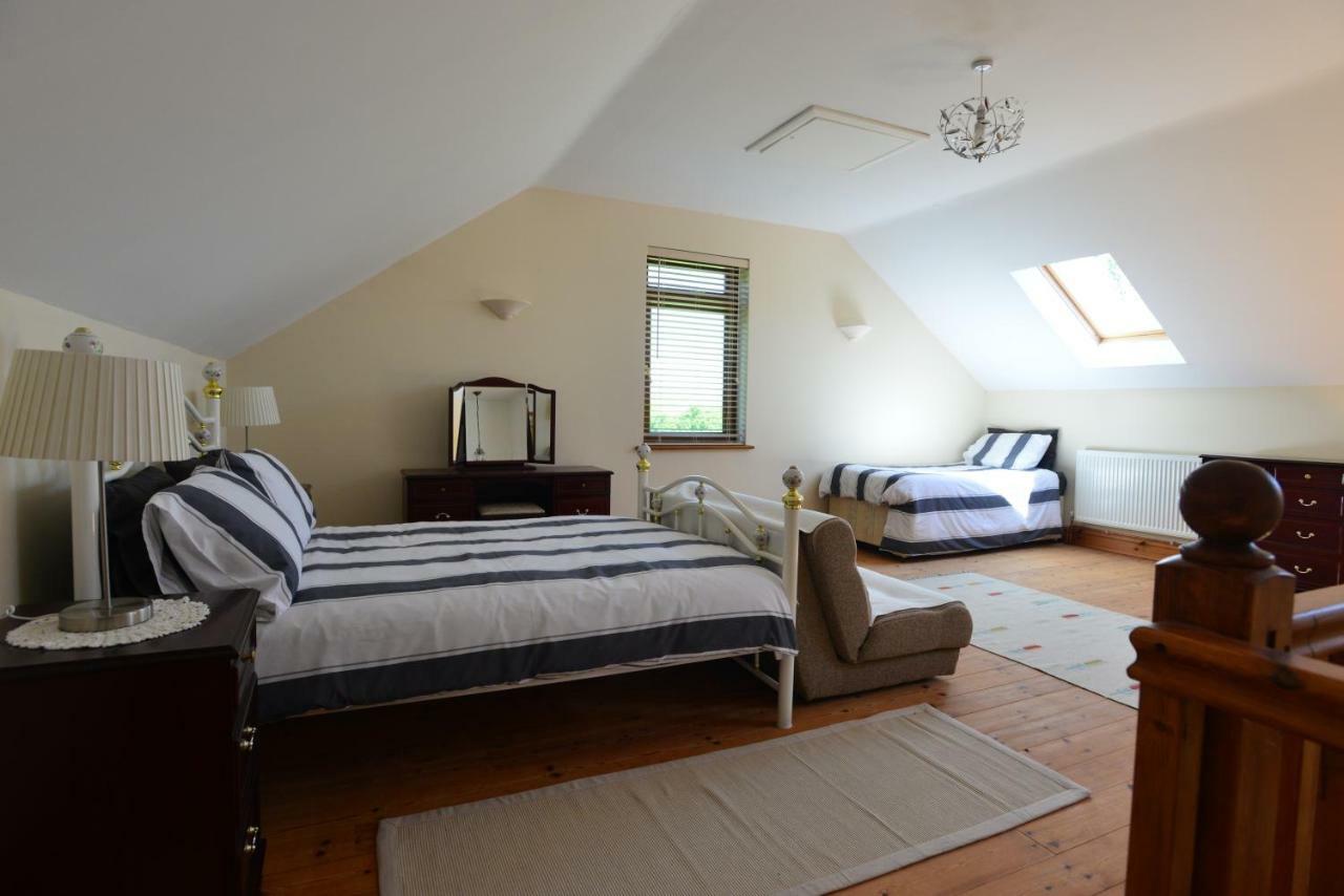 Penddaulwyn Uchaf Farm # Carmarthenshire Apartment Nantgaredig Екстериор снимка