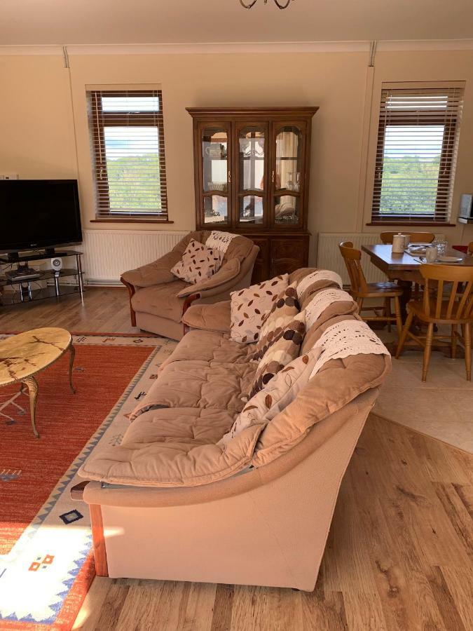 Penddaulwyn Uchaf Farm # Carmarthenshire Apartment Nantgaredig Екстериор снимка